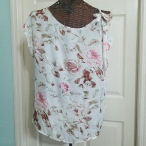 QUINTESSENTIAL Single Cold Shoulder Dress Blouse